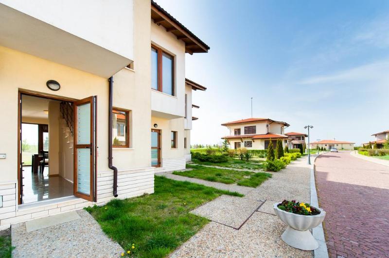 Lighthouse Golf & Spa Apartments 발치크 외부 사진